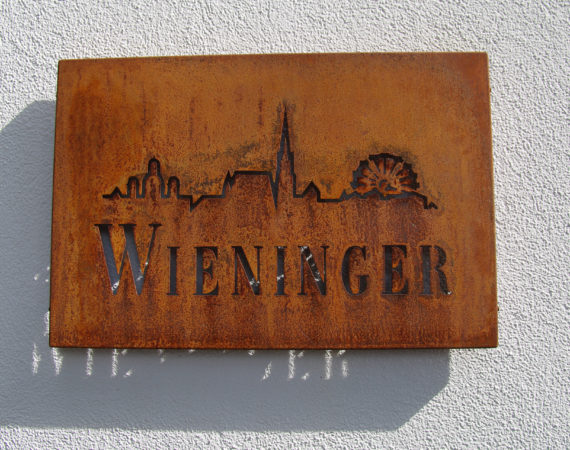 Вино Weingut Wieninger Rosengartl Alte Reben (Вайнгут Винингер Розенгартль Альте Ребен)