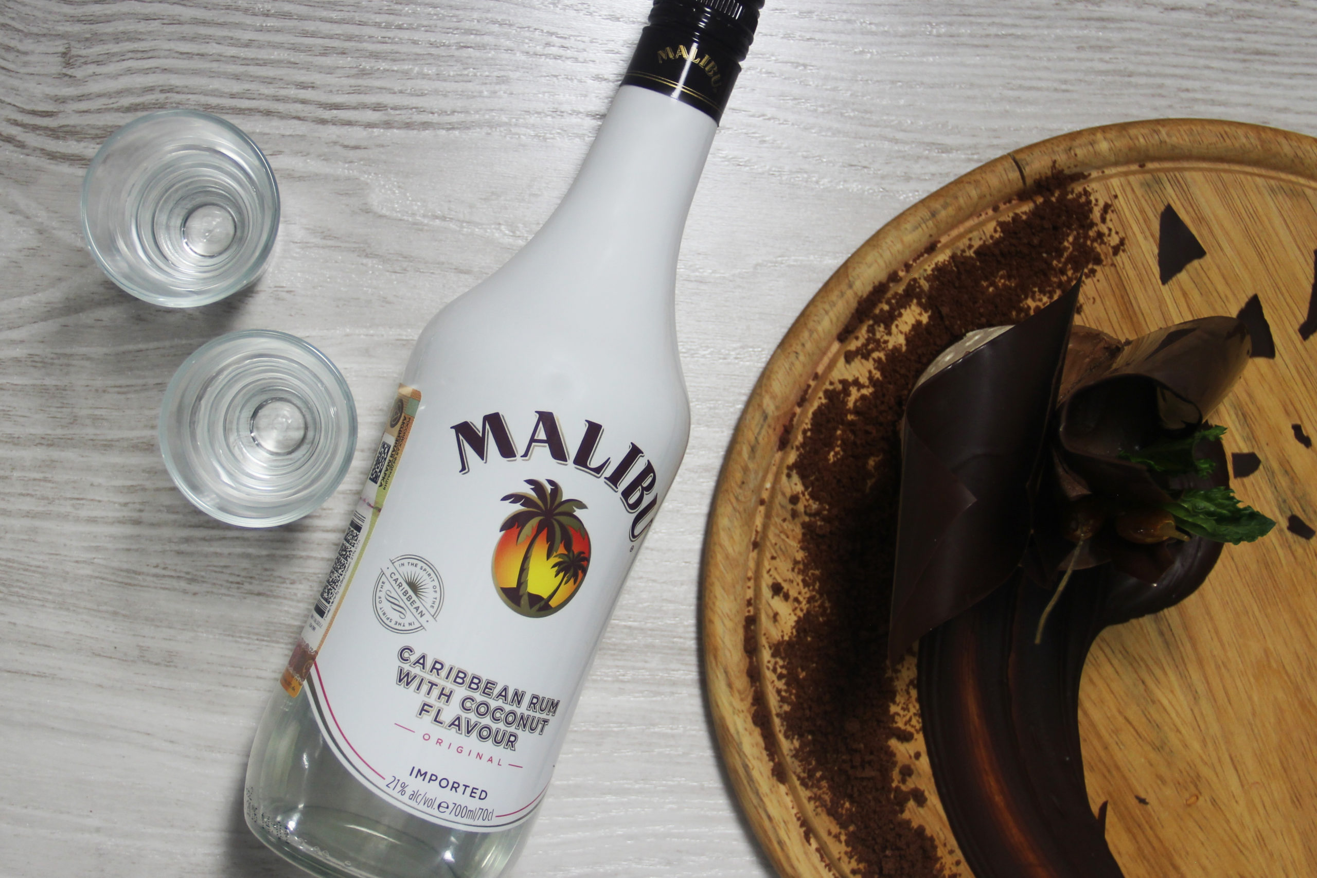 Кокосовый ликер «Малибу» в домашних условиях – делаем жидкое «баунти»!