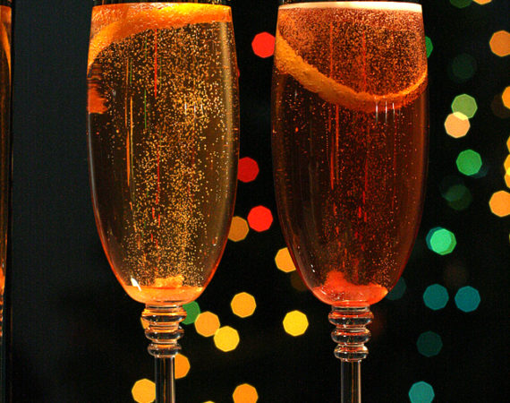 Новогодний коктейль из шампанского
