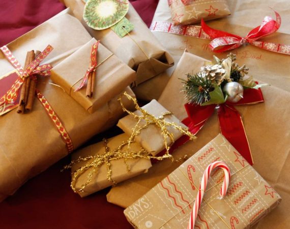 Упаковка новогодних подарков